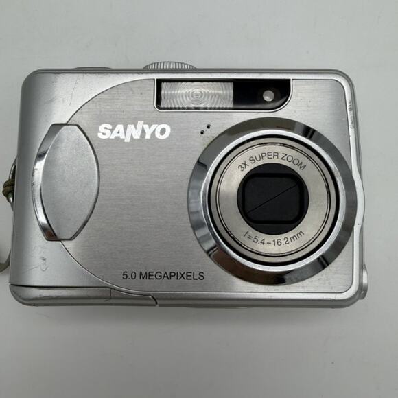 SANYO VPC-503 5.0 Megapixels Digital Camera 3x Zoom Untested With Box Manual - Picture 1 of 9